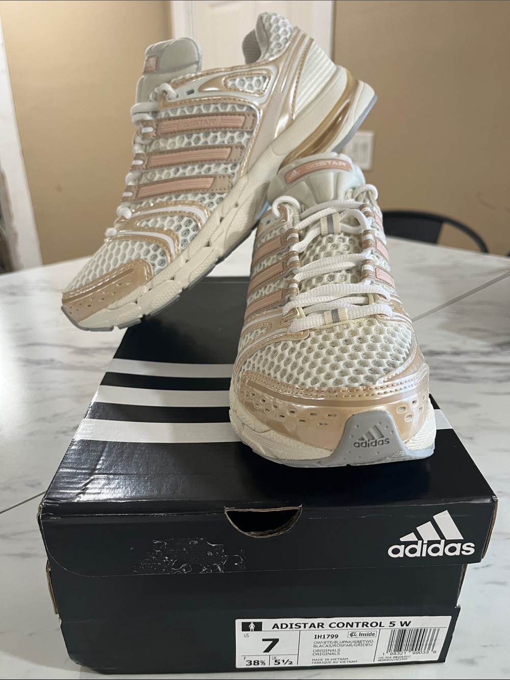Adidas Adistar Control S W Women’s White & Rose Gold Mesh Running Shoes